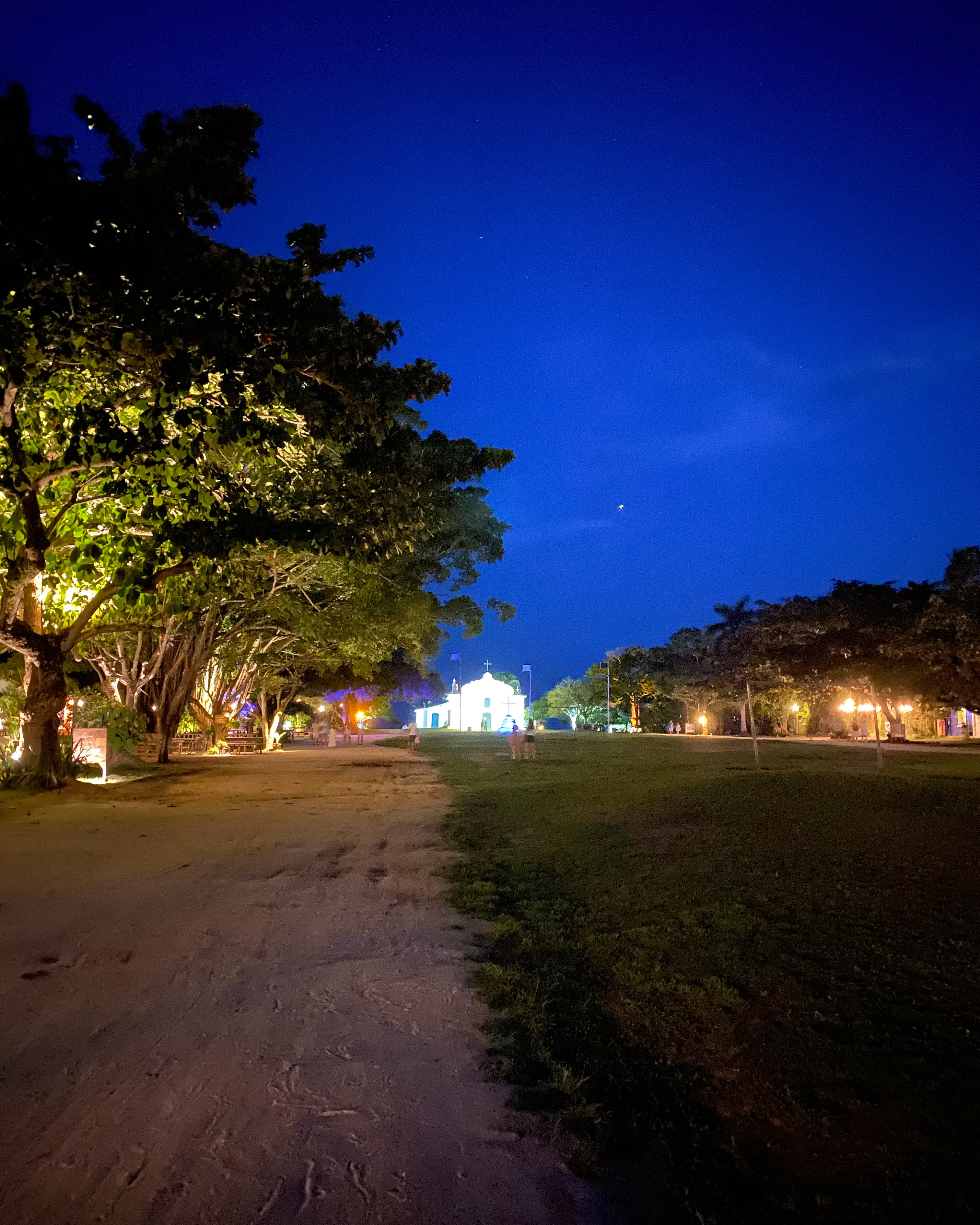 Quadrado de Trancoso ao entardecer